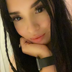Meet your Posher, Stephany